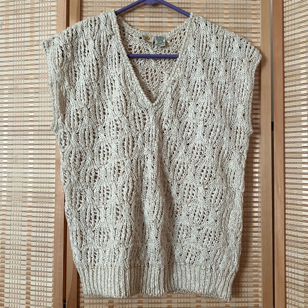 Vintage knit top